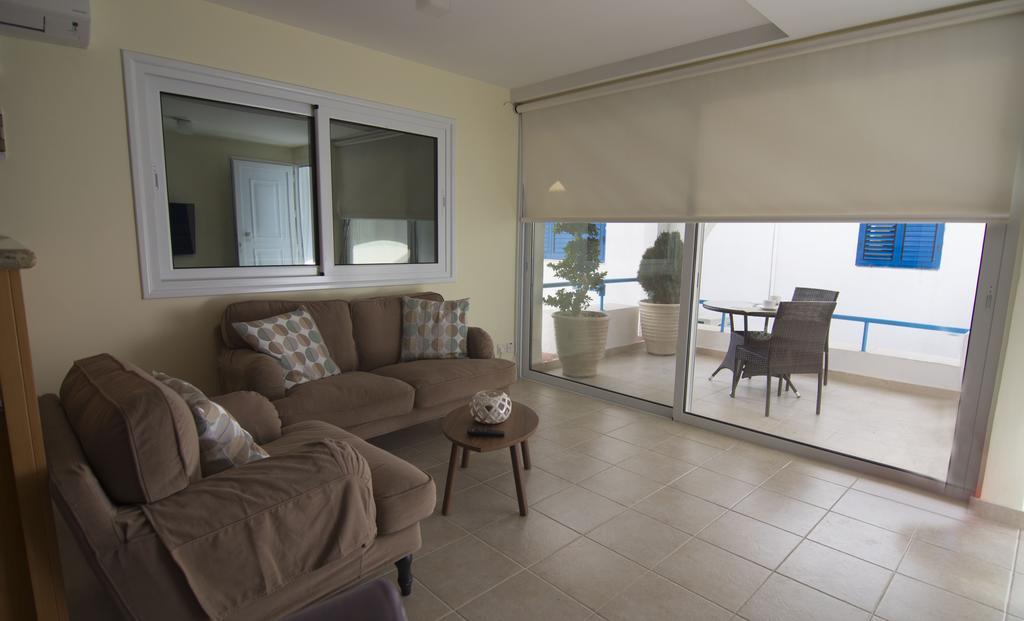 Ambelones Apartments Pissouri Dış mekan fotoğraf