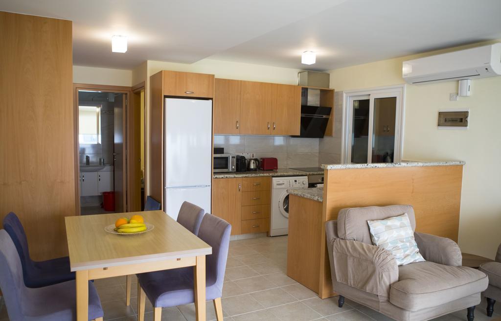Ambelones Apartments Pissouri Dış mekan fotoğraf