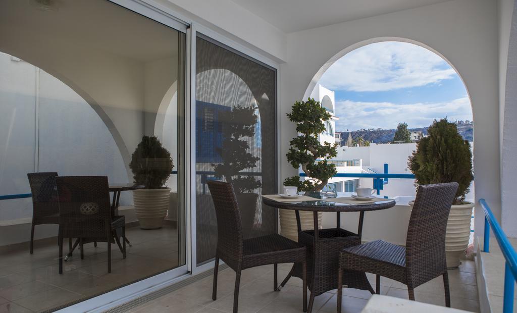 Ambelones Apartments Pissouri Dış mekan fotoğraf