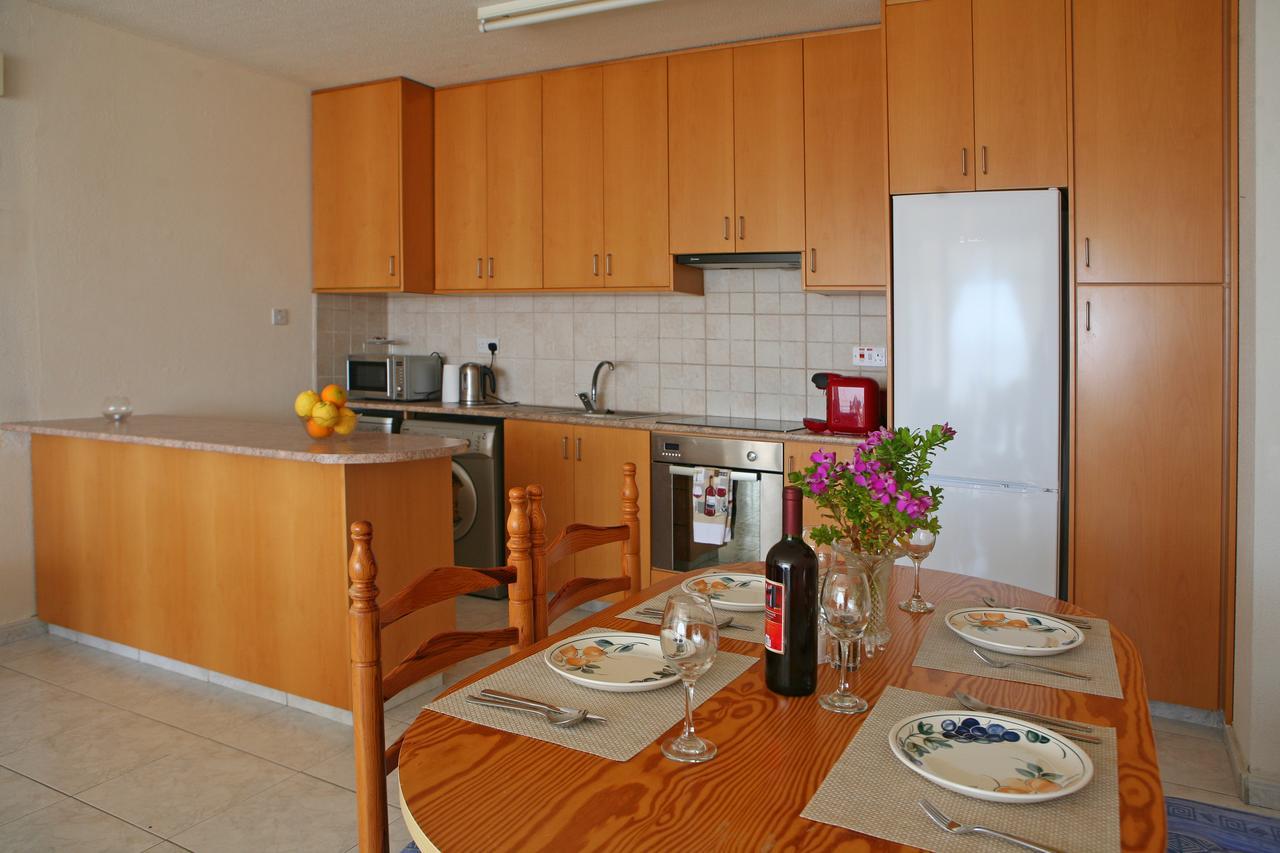 Ambelones Apartments Pissouri Dış mekan fotoğraf